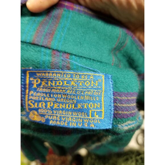 Vintage Pendleton wool Plaid flannel - Picture 3 of 3